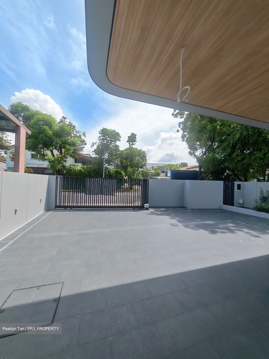 Mount Sinai Lane (D10), Detached #531690531